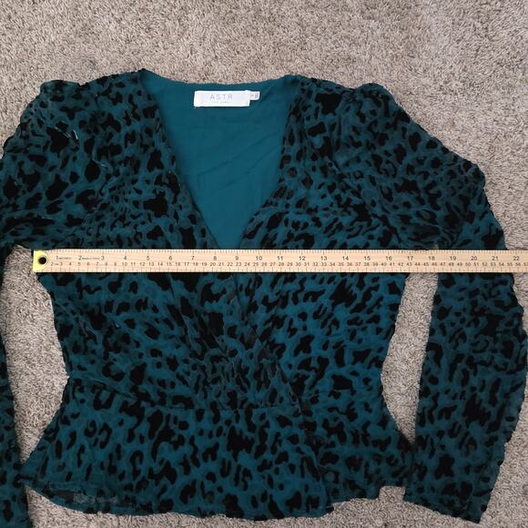 ASTR The Label Women’s Teal Burnout Leopard Wrap Top S Whimsigoth Velvet Blouse - Picture 4 of 8